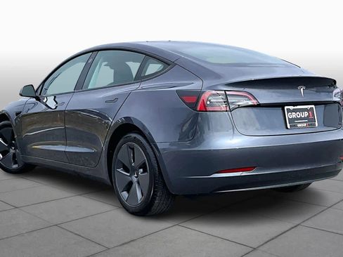 Used 2023 Tesla Model 3 Standard Range image 12