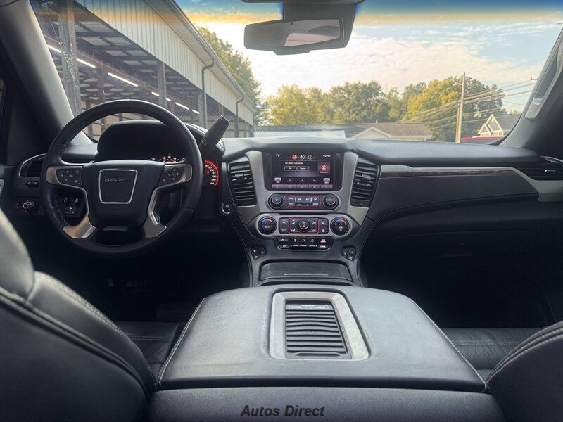 Used 2015 GMC Yukon 4x4 Denali w/ Premium Package w/ Premium Package image 41