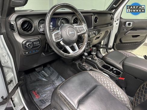 Used 2022 Jeep Wrangler Unlimited Sahara image 13
