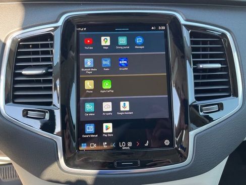 New 2025 Volvo XC90 T8 Plus w/ Protection Package Premier image 17