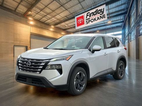Used 2025 Nissan Rogue SV AWD/4WD image 1