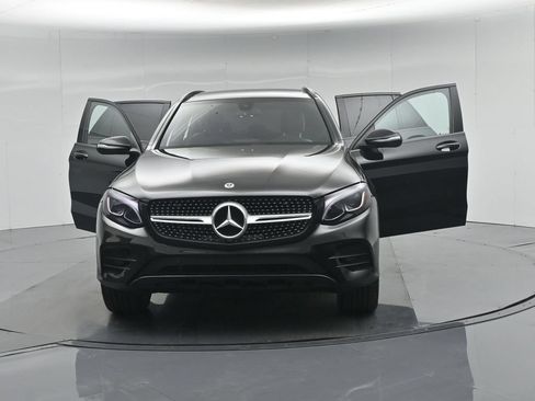 Used 2019 Mercedes-Benz GLC 300 image 34