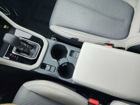 Certified 2025 Subaru Forester Premium AWD/4WD image 27