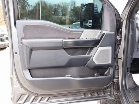 Used 2023 Ford F250 Platinum w/ FX4 Off-Road Package image 12