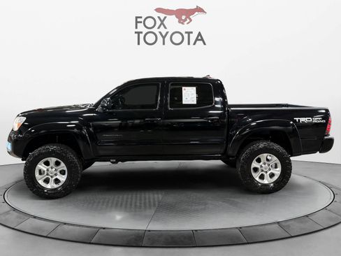 Used 2014 Toyota Tacoma 4x4 Double Cab w/ TRD Off-Road Package image 3