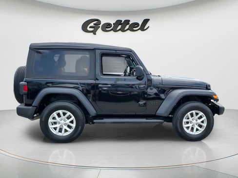 Used 2023 Jeep Wrangler Sport AWD/4WD image 4