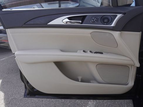 Used 2019 Lincoln MKZ Reserve w/ Reserve Plus Package image 17