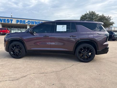 Used 2024 Chevrolet Traverse RS FWD image 4