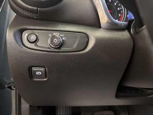 Used 2020 Chevrolet Blazer LT image 20