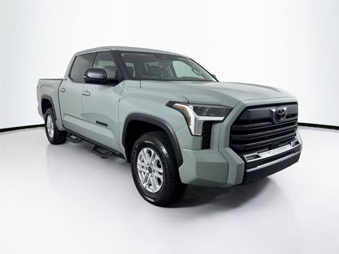 Used 2024 Toyota Tundra SR5 w/ SR5 Premium Package AWD/4WD image 10