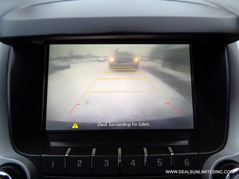 Used 2015 Chevrolet Equinox LT w/ Driver Convenience Package image 12