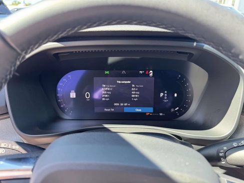 Certified 2024 Volvo XC40 B5 Core w/ Climate Package AWD/4WD image 23