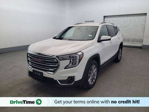 Used 2022 GMC Terrain SLT image 1