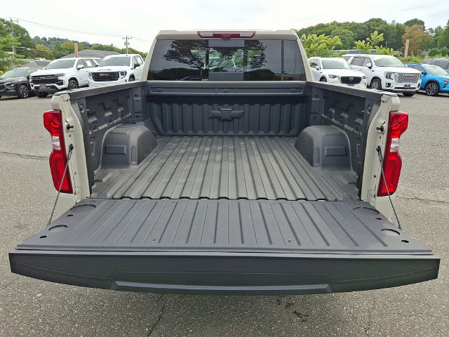 Used 2026 Chevrolet Silverado 1500 High Country w/ Technology Package AWD/4WD image 32