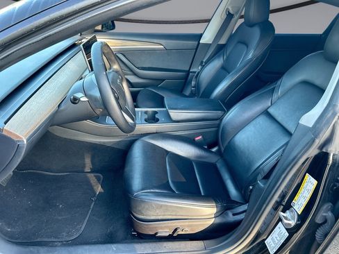 Used 2022 Tesla Model 3 RWD image 11