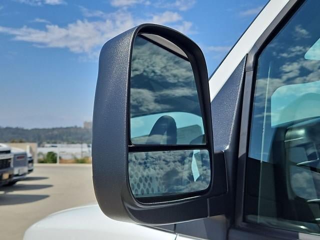 New 2026 Chevrolet Express 2500 Extended w/ Communications Package RWD image 19