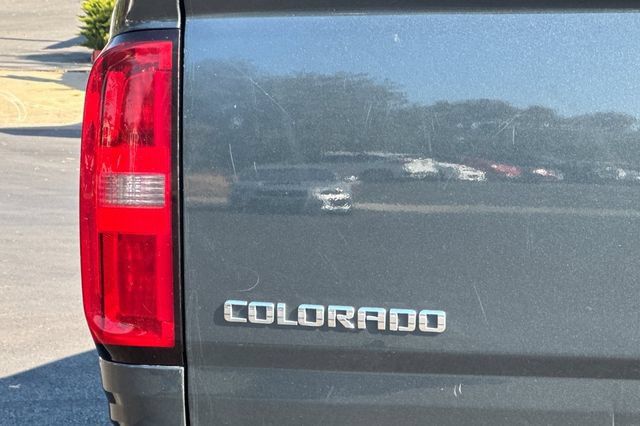 Used 2017 Chevrolet Colorado Z71 AWD/4WD image 46