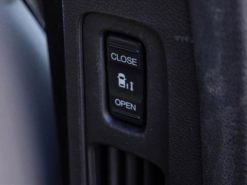 Used 2023 Honda Odyssey Elite image 30