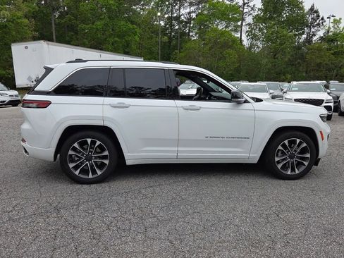 Used 2023 Jeep Grand Cherokee Overland image 13