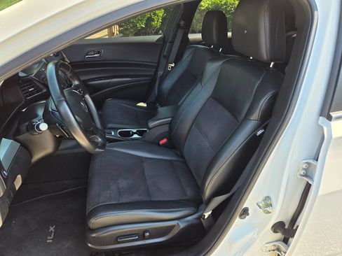 Used 2016 Acura ILX FWD image 11