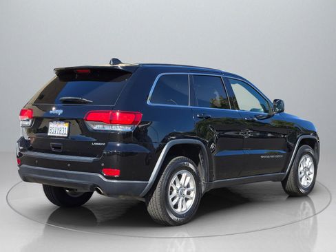 Used 2020 Jeep Grand Cherokee Laredo image 8