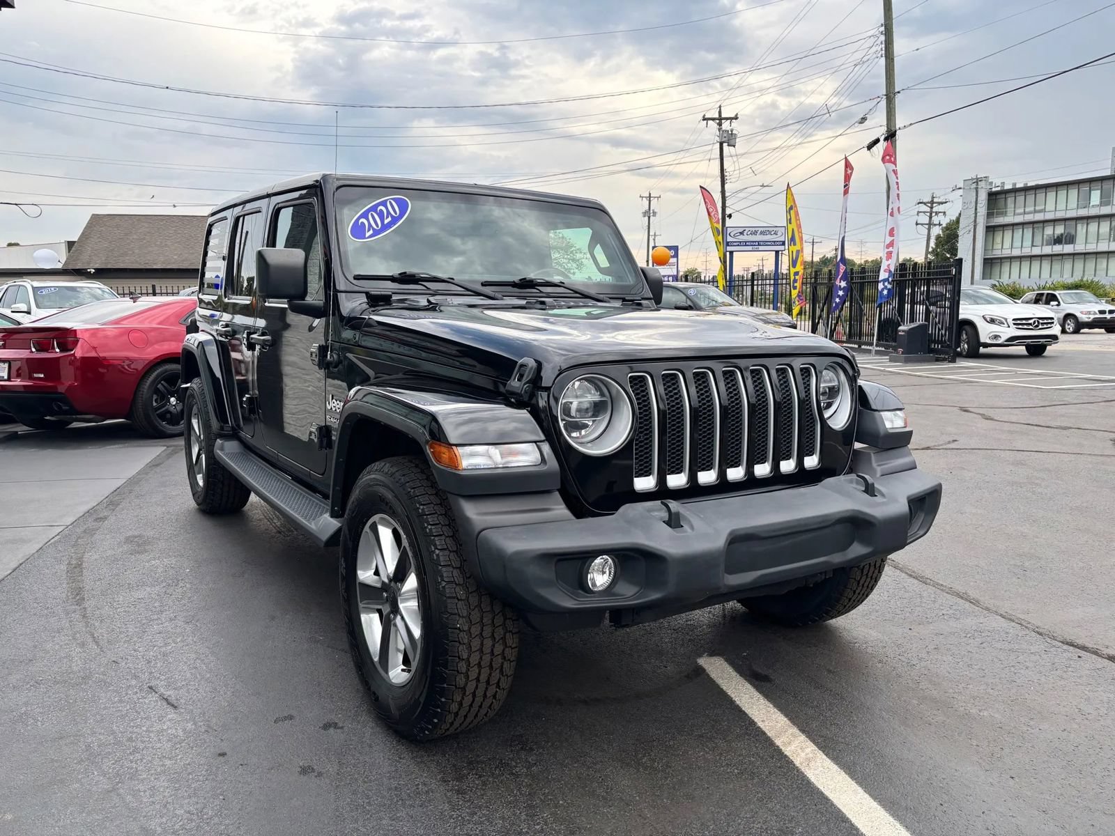 Used 2020 Jeep Wrangler Unlimited Sahara AWD/4WD image 12