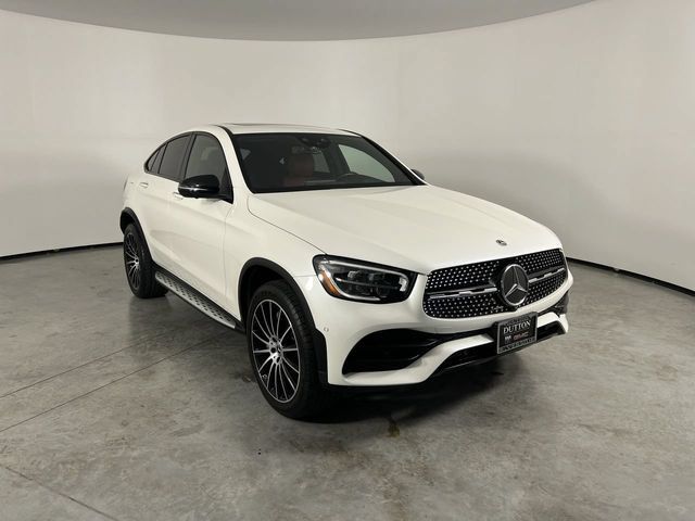 Used 2023 Mercedes-Benz GLC 300 4MATIC Coupe image 2
