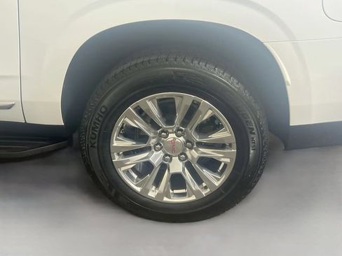 Used 2024 GMC Yukon XL Denali RWD image 26