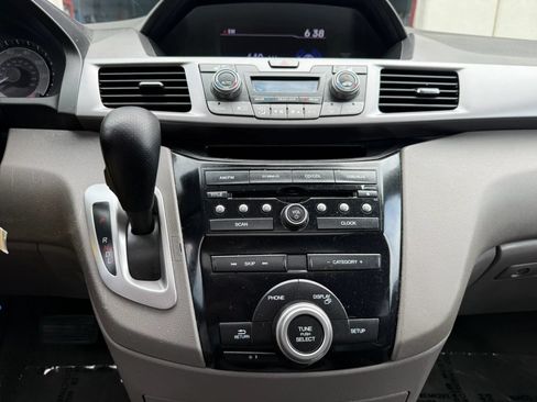 Used 2013 Honda Odyssey EX-L image 35