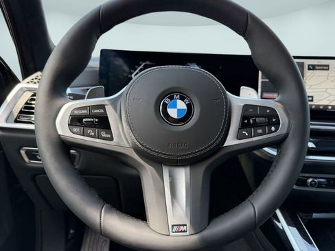 Used 2025 BMW X7 xDrive40i w/ M Sport Package image 12