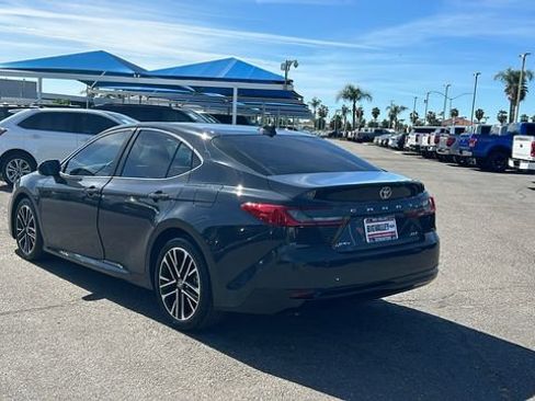 Used 2025 Toyota Camry XLE w/ Premium Plus Package FWD image 5