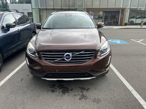 Used 2017 Volvo XC60 T6 Inscription w/ Climate Package AWD/4WD image 1