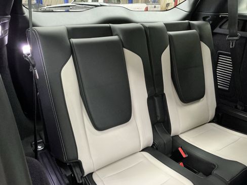 Used 2023 Land Rover Discovery Sport SE R-Dynamic image 22