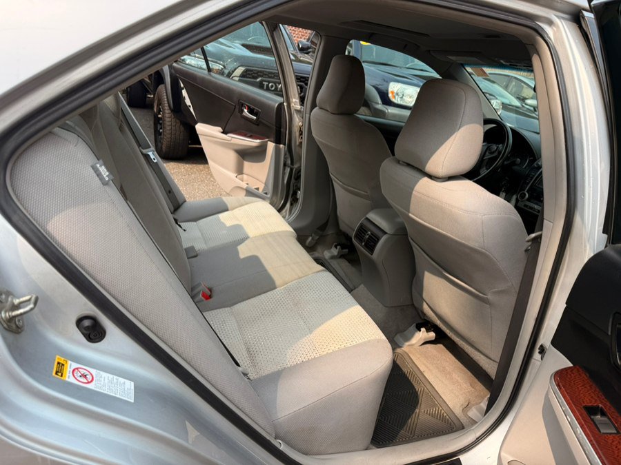 Used 2014 Toyota Camry XLE FWD image 9