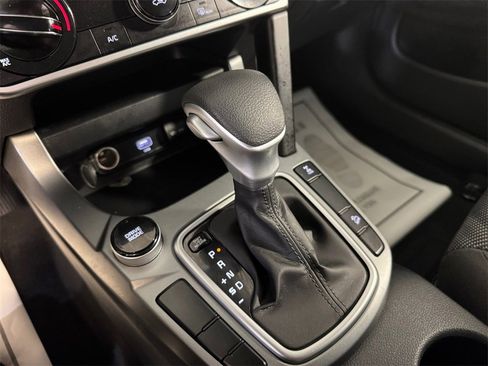 Used 2022 Kia Seltos LX image 21