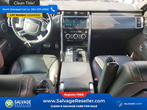 Used 2017 Land Rover Discovery HSE image 11
