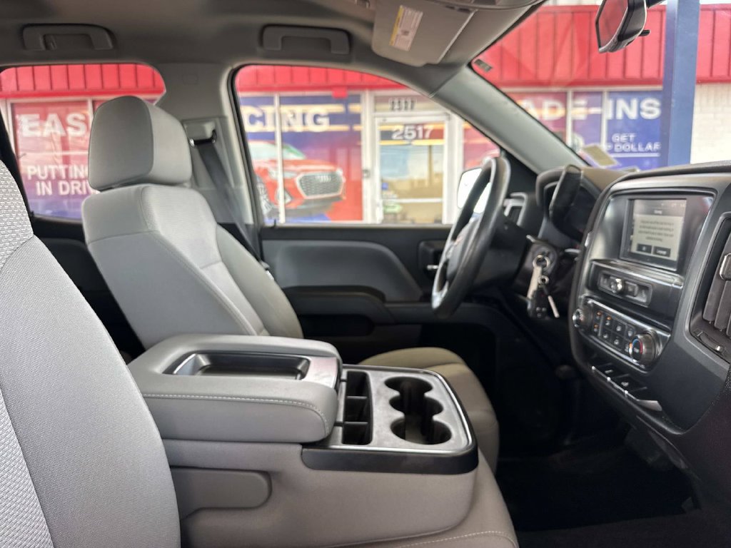 Used 2018 Chevrolet Silverado 1500 Custom w/ Custom Value Package RWD image 12