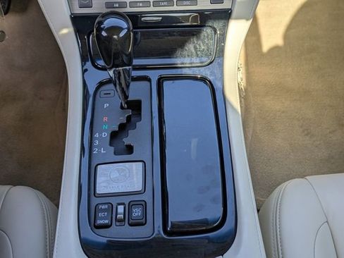 Used 2004 Lexus SC 430 Convertible image 19