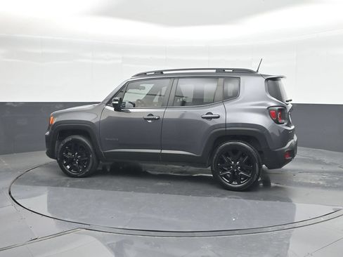 Used 2022 Jeep Renegade Altitude AWD/4WD image 25