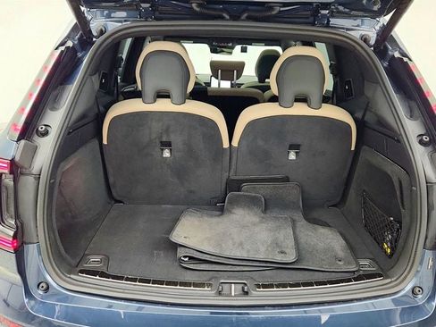 Used 2025 Volvo EX90 Ultra AWD/4WD image 24