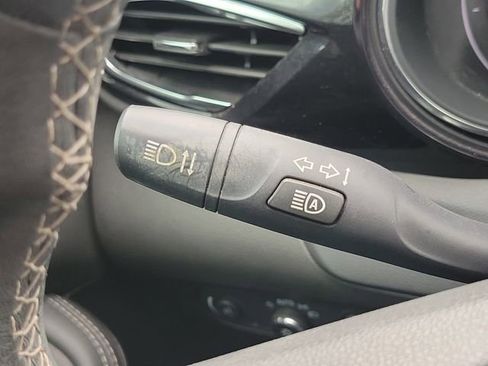 Used 2021 Buick Encore GX Select w/ Sport Touring Package FWD image 10