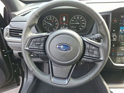 Certified 2025 Subaru Forester Limited image 18