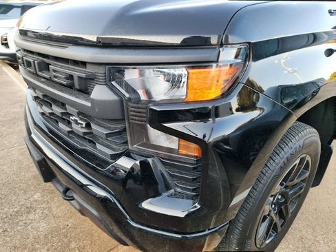 Used 2025 Chevrolet Silverado 1500 Custom w/ LPO, Dark Essentials Package AWD/4WD image 8