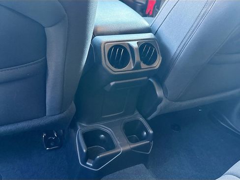Used 2021 Jeep Wrangler Unlimited Sport image 27
