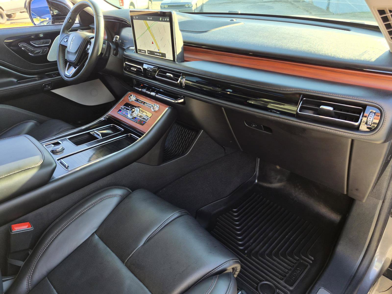 Used 2024 Lincoln Aviator Reserve w/ Equipment Group 201A AWD/4WD image 9