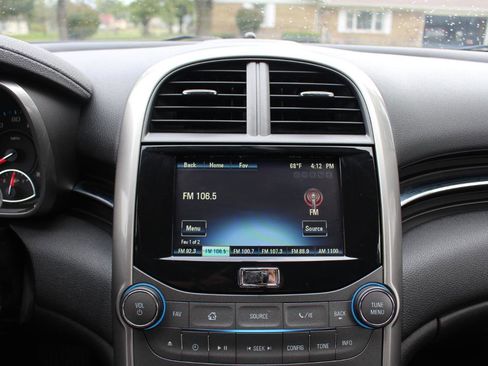 Used 2013 Chevrolet Malibu LT image 23