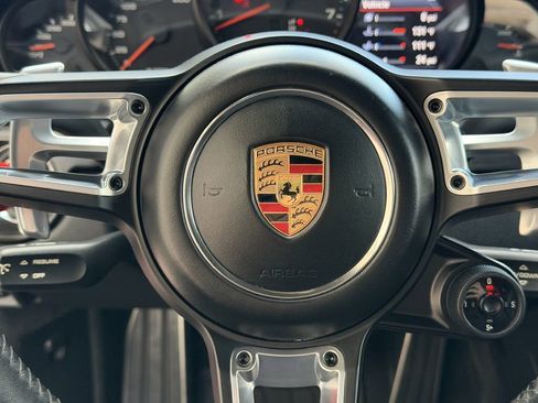 Used 2018 Porsche 911 Carrera GTS image 33