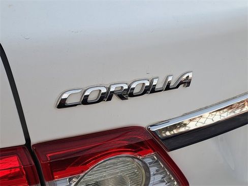 Used 2013 Toyota Corolla LE image 4
