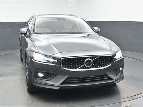 New 2026 Volvo V60 B5 Cross Country Plus w/ Protection Package Premier image 2