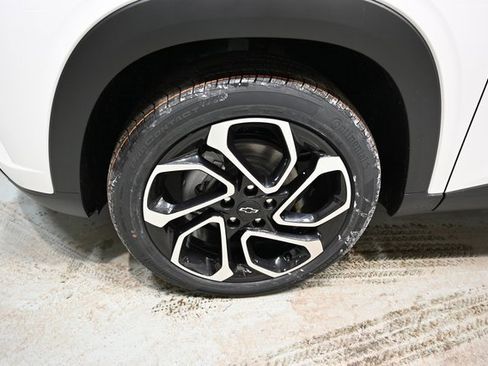 New 2026 Chevrolet Trax RS w/ Sunroof Package image 28